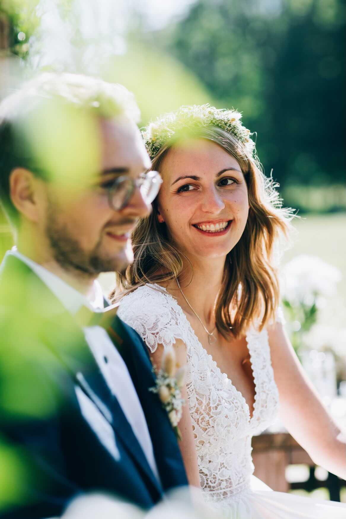 Chrissi bei der freien Trauung auf der Bäckeralm