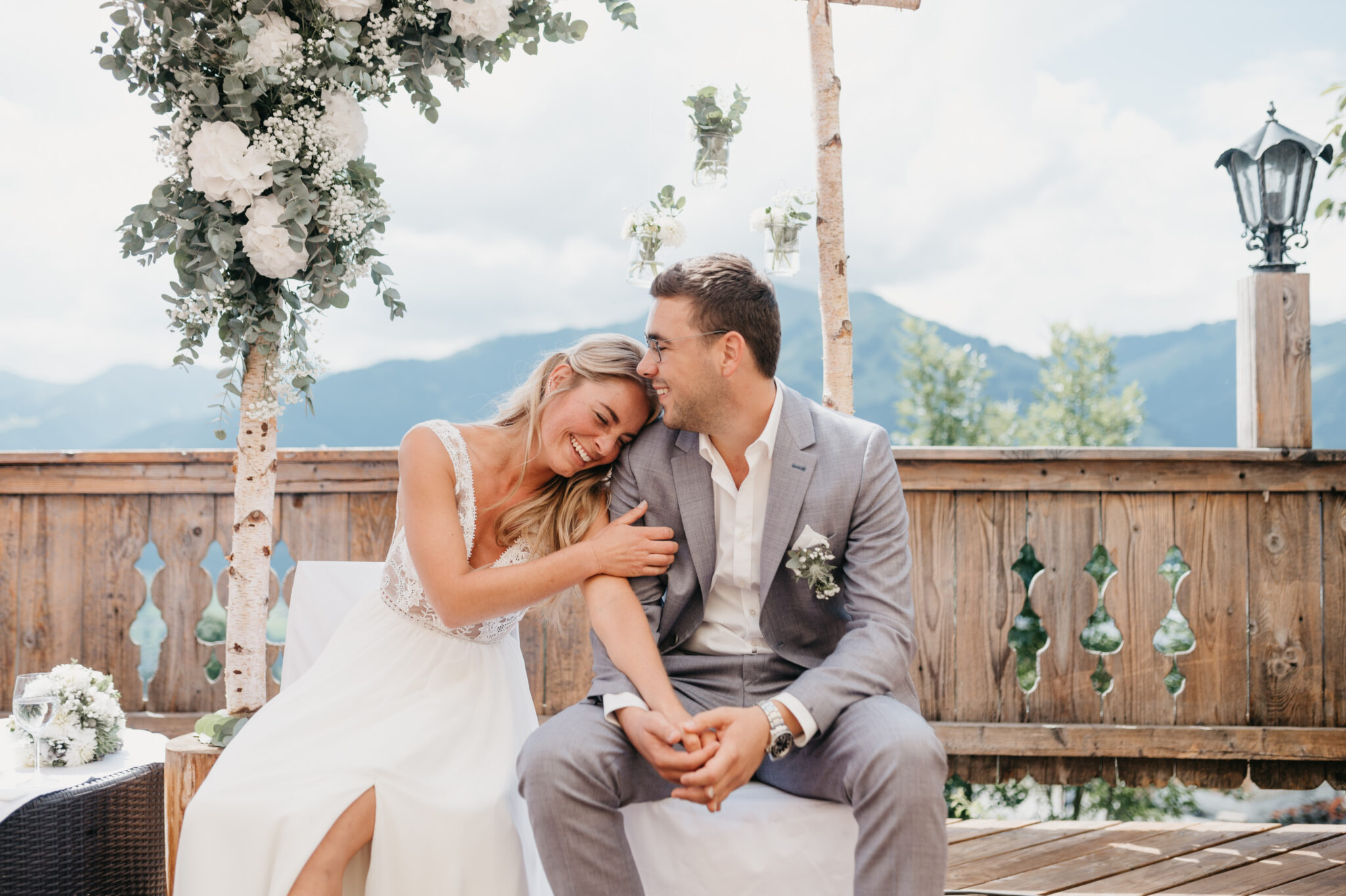 Freie Trauzeremonie auf Rosos Sonnbergstuben mit Rednerin Melanie Brüggemann aus München Erfahrungsberichte Dankeworte Impressionen Wedding Inspiration München Ammersee Kitzbühel Allgäu Bayern Inpspiration Wedding Inspiration Abaluf FAQ Impressionen