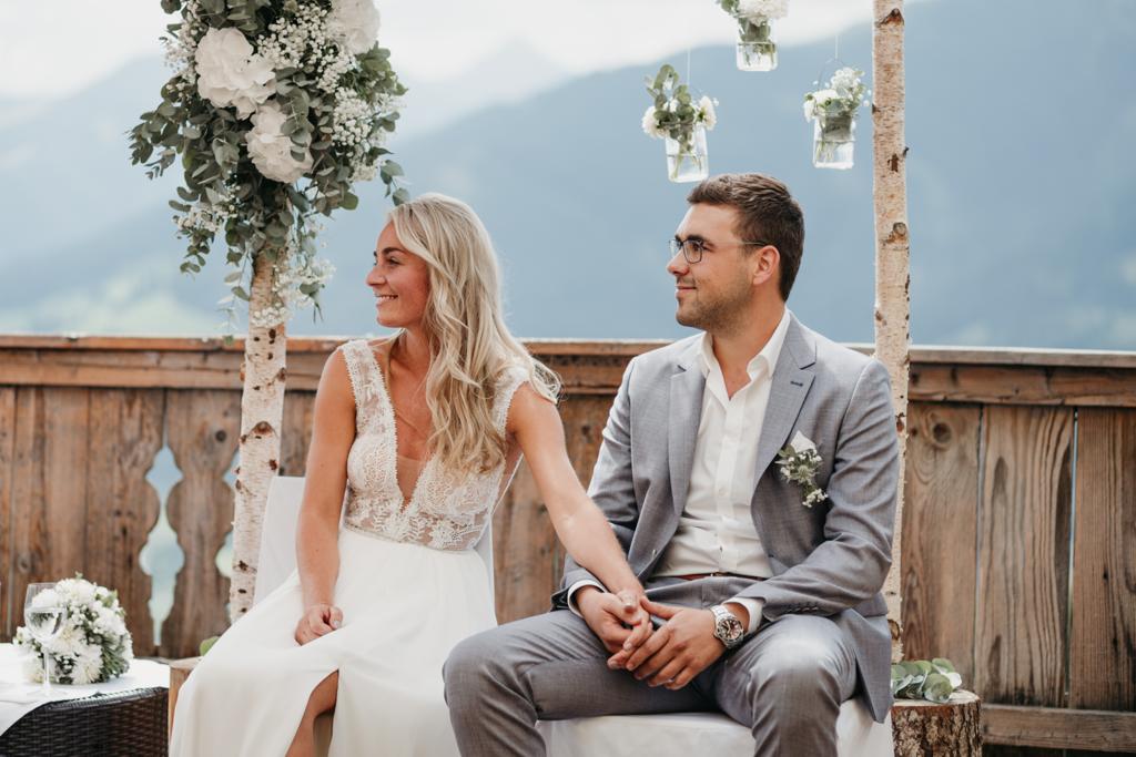Freie Trauzeremonie auf Rosis Sonnbergstuben mit Rednerin Melanie Brüggemann aus München Erfahrungsberichte Dankeworte Impressionen Wedding Inspiration München Ammersee Kitzbühel Allgäu Bayern